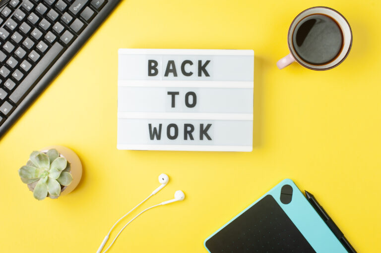 Read more about the article Vissza a valóságba: hogyan térj vissza a munka világába a karácsonyi szünet után? Jó tanácsok nem csak pályakezdőknek